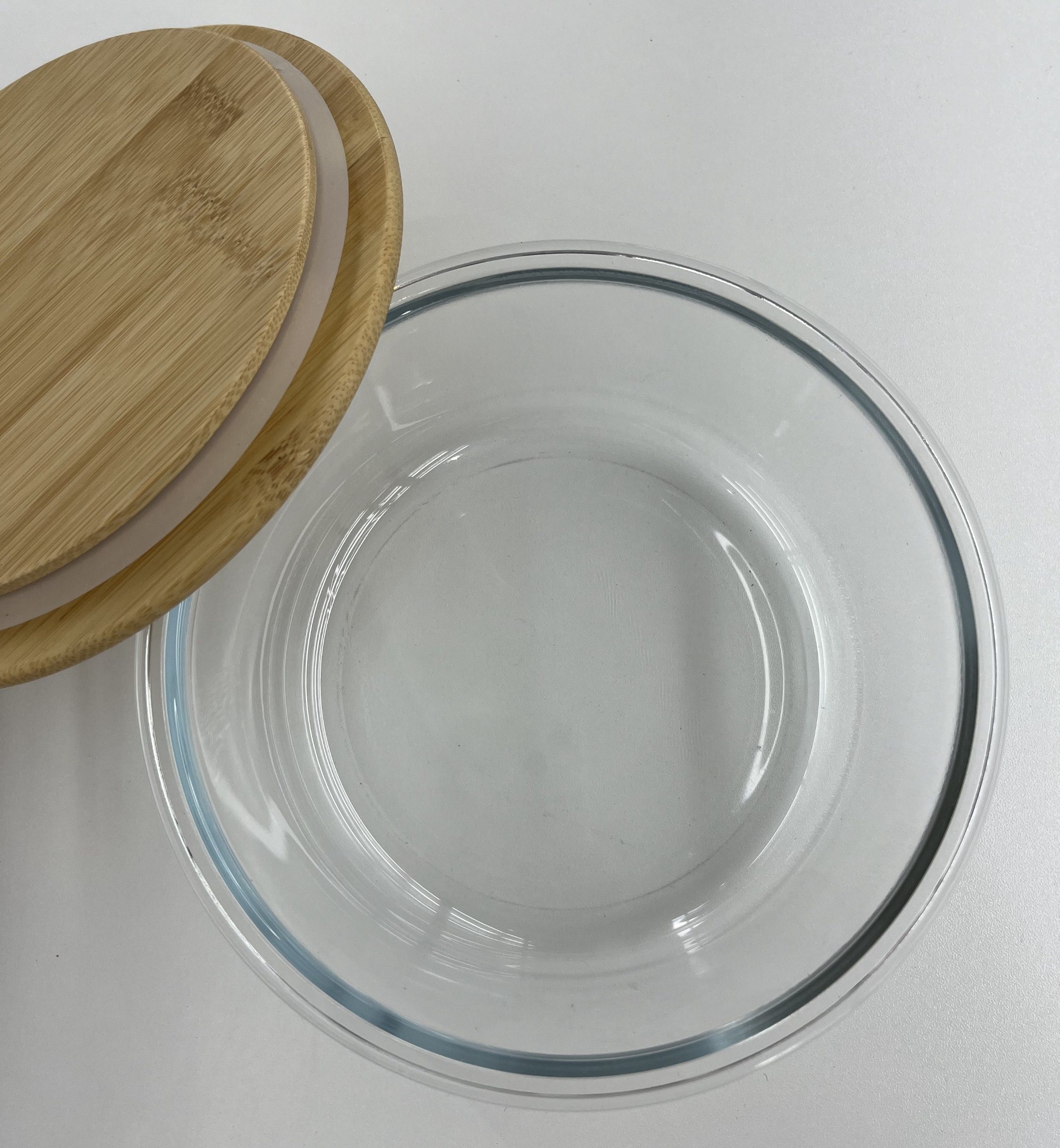 Round Glass Food Container with Bamboo Wood Lid Indentation