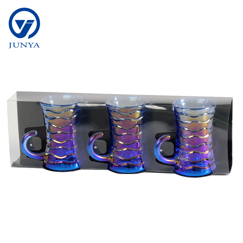 Modern Black Tea Mug Set Featuring Distinctive Glass Design