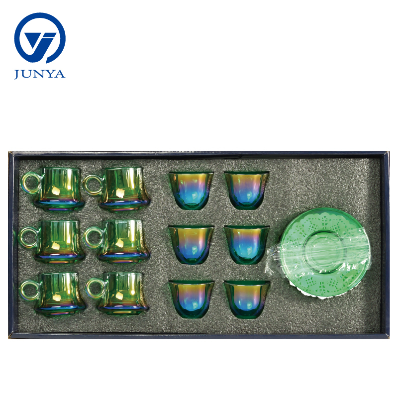 Modern Black Tea Mug Set Featuring Distinctive Glass Design