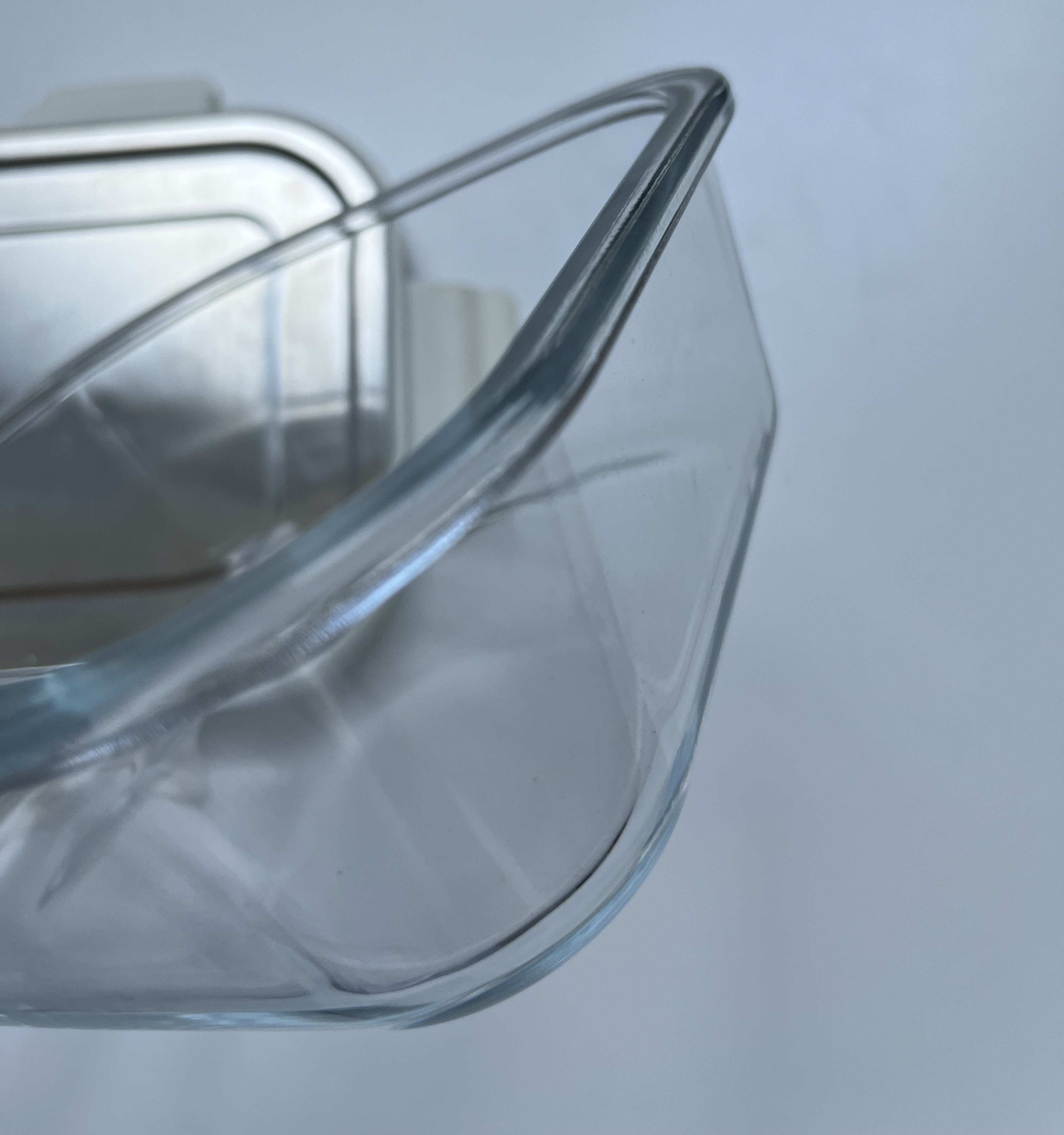 Square Glass Food Container with Four Lock Plastic+Iron Lid