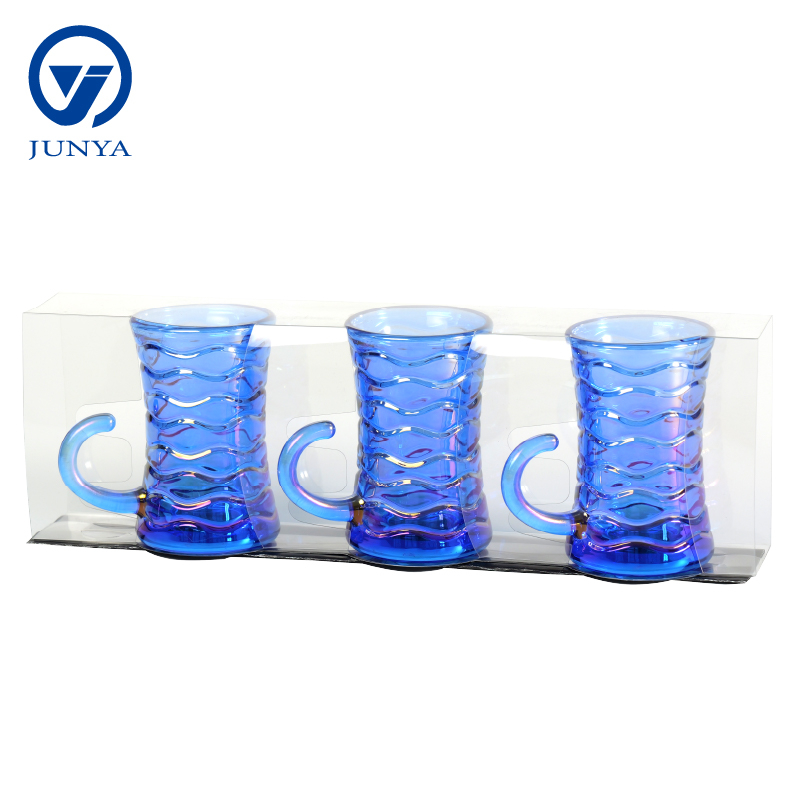 Modern Black Tea Mug Set Featuring Distinctive Glass Design