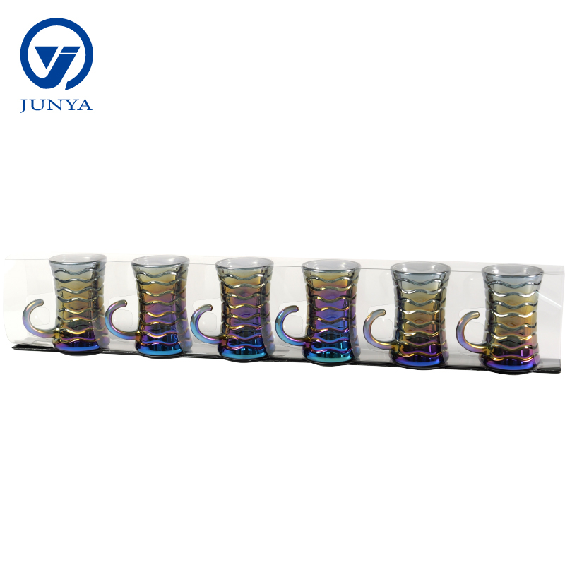 Modern Black Tea Mug Set Featuring Distinctive Glass Design