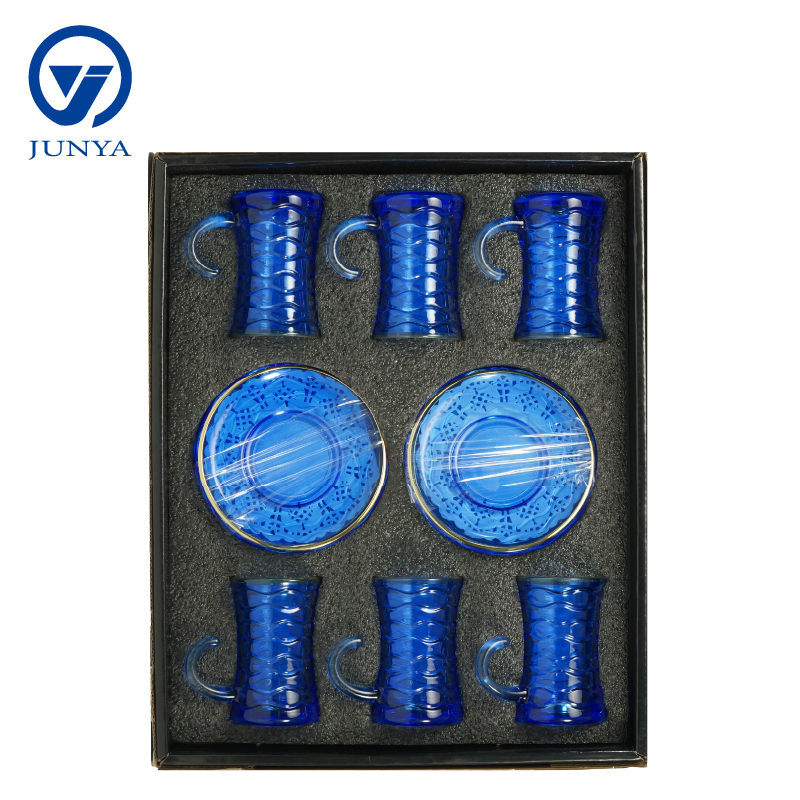 Modern Black Tea Mug Set Featuring Distinctive Glass Design