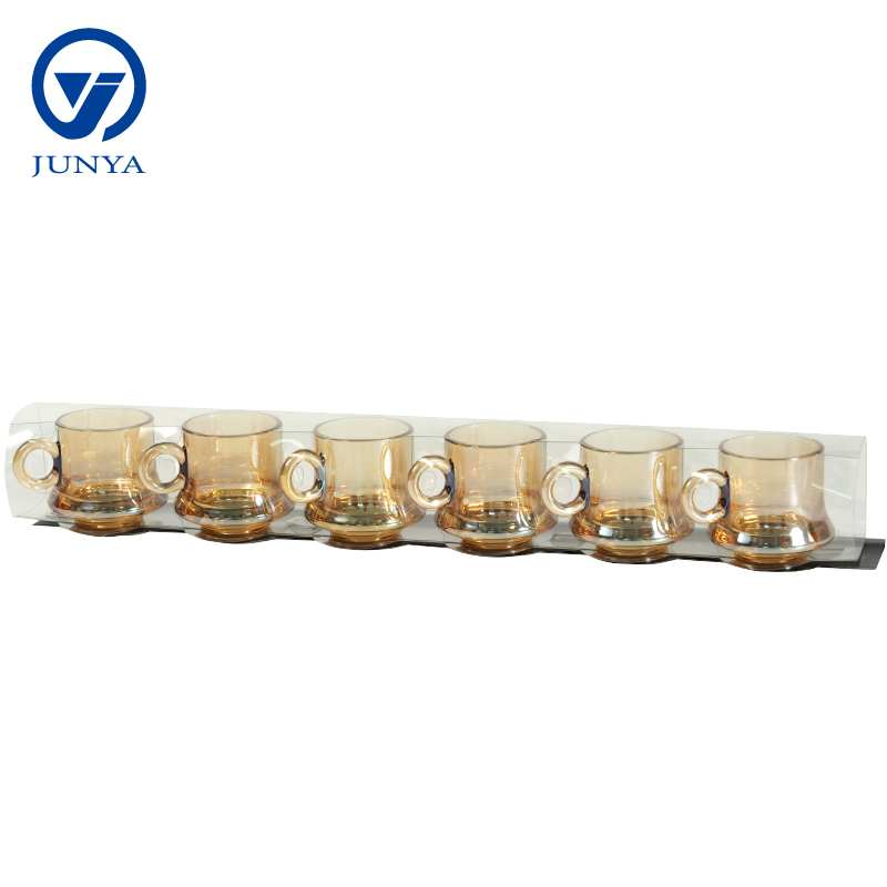 Elegant Glass Black Tea Mug