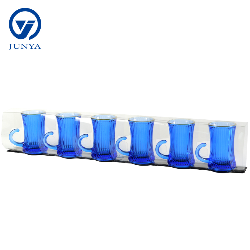 Modern Black Tea Mug Set Featuring Distinctive Glass Design