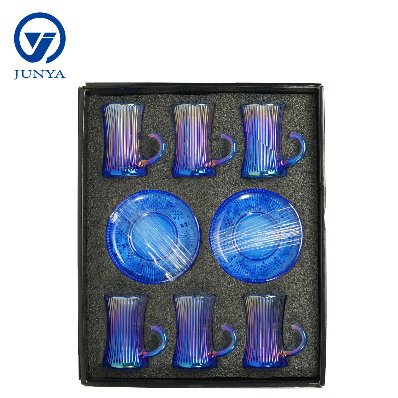 Modern Black Tea Mug Set Featuring Distinctive Glass Design
