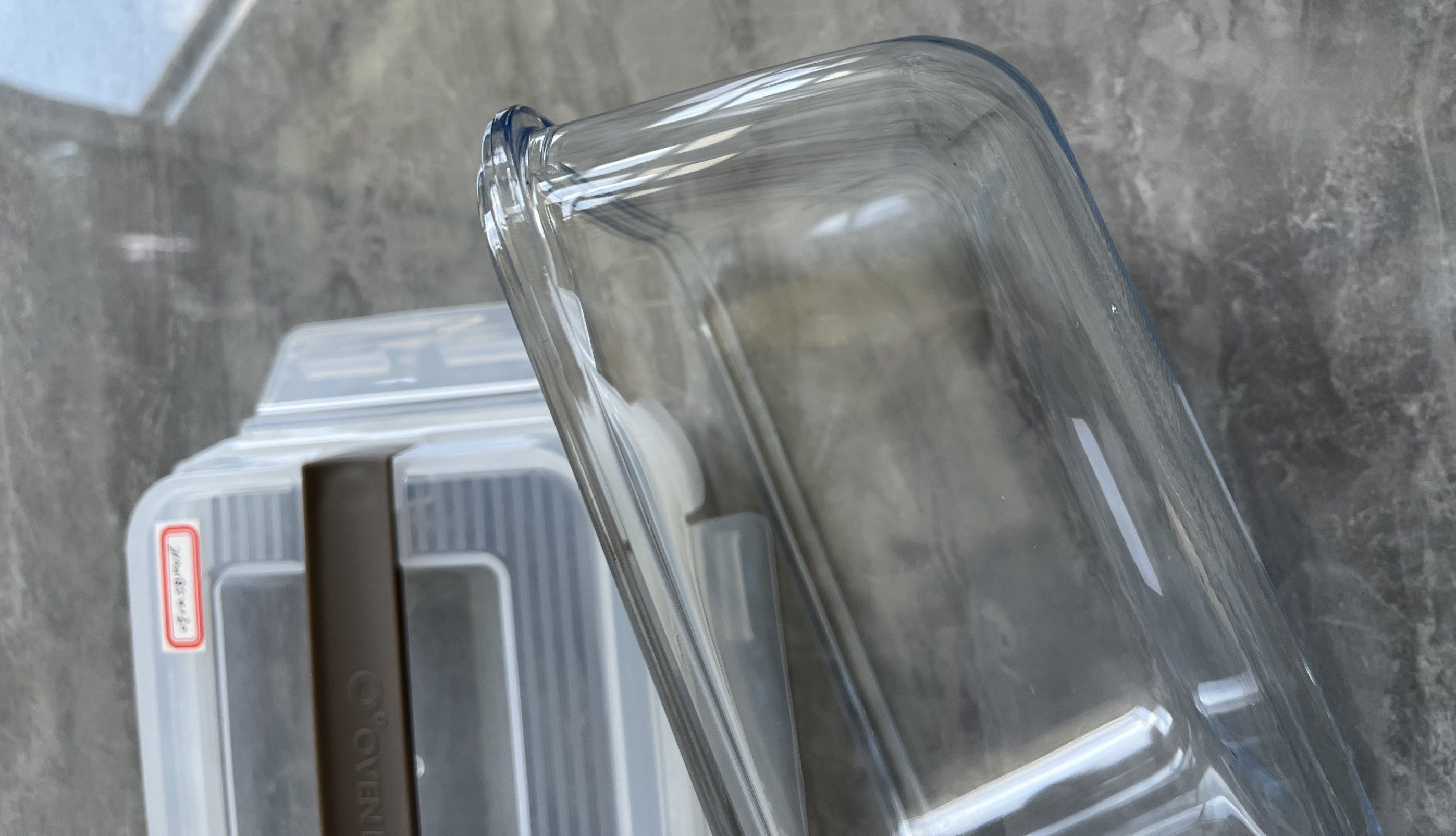 Large Size Glass Food Container with Handle of Plastic Top Cover