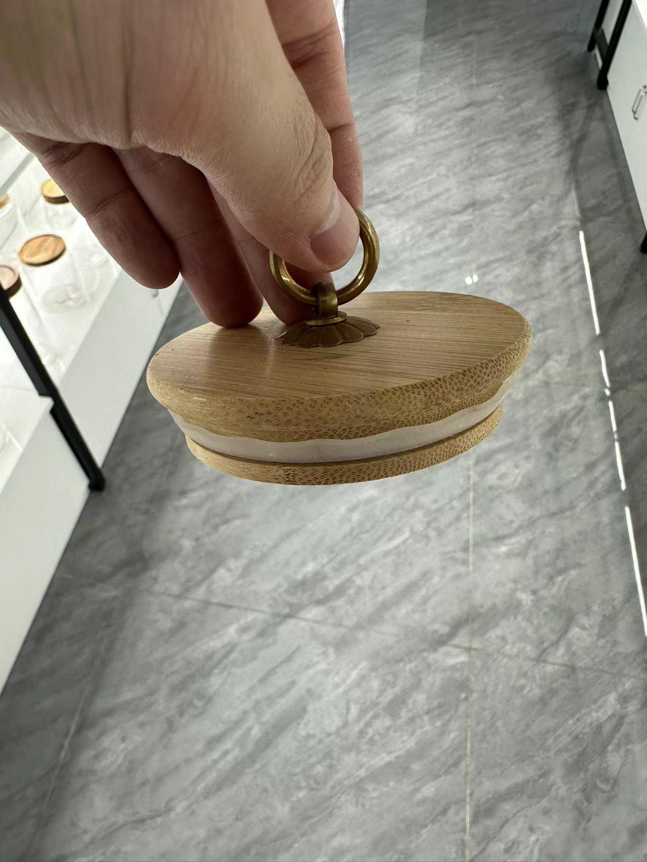 High-Borosilicate Glass Storage Jar with Bamboo Wood Ring Lid Stripe Inside
