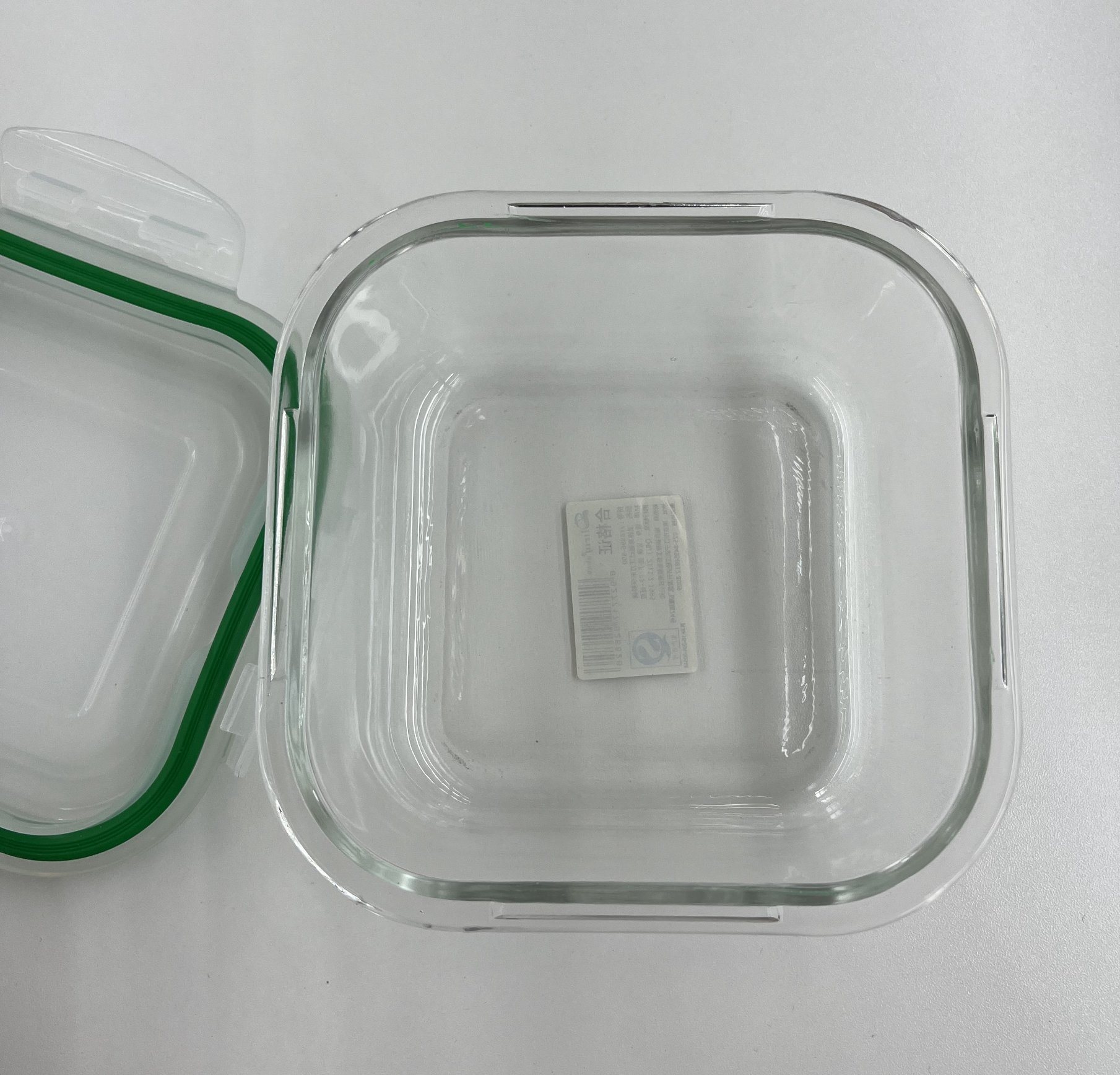 Square Glass Food Container with Four Lock Plastic Lid