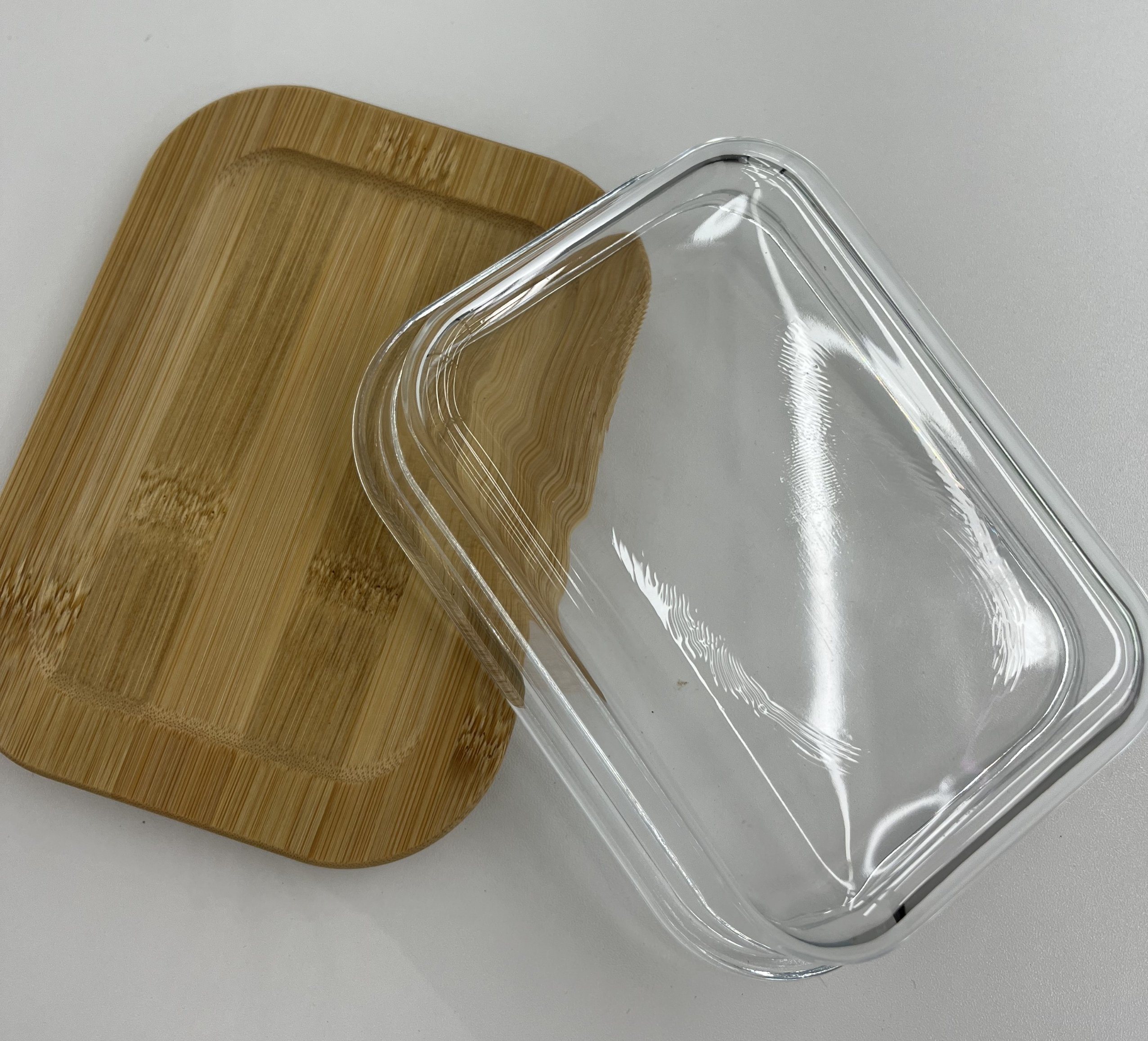 Rectangle Glass Food Container with Bamboo Wood Lid Indentation