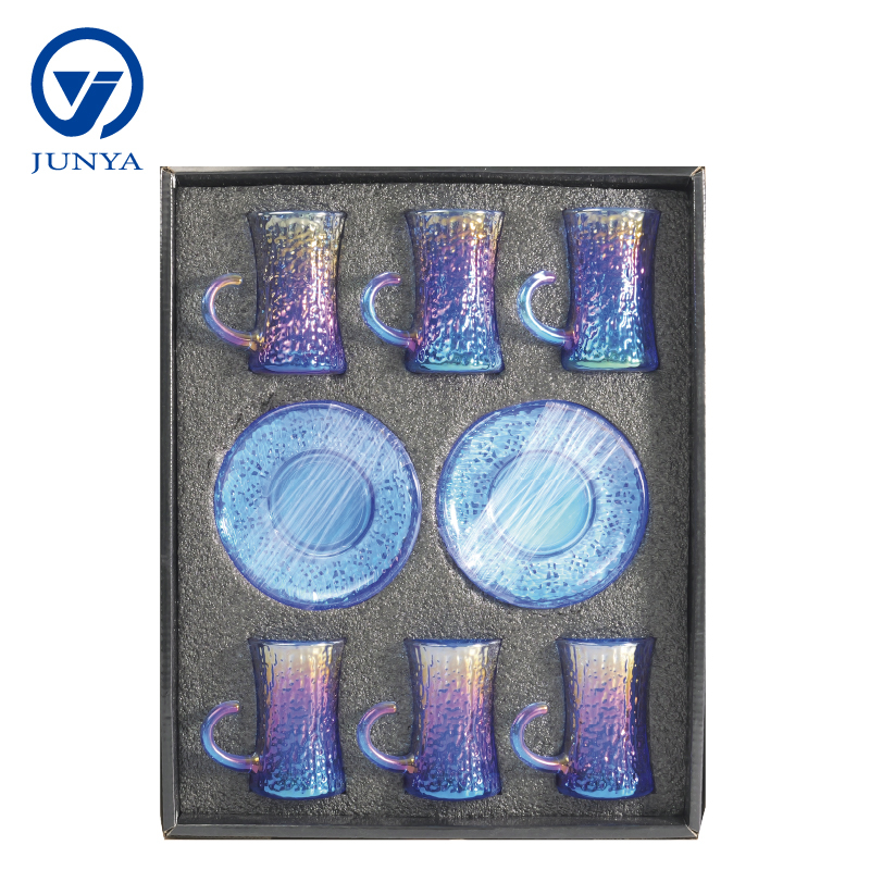 Modern Black Tea Mug Set Featuring Distinctive Glass Design