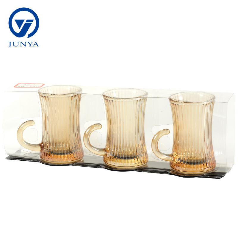 Modern Black Tea Mug Set Featuring Distinctive Glass Design