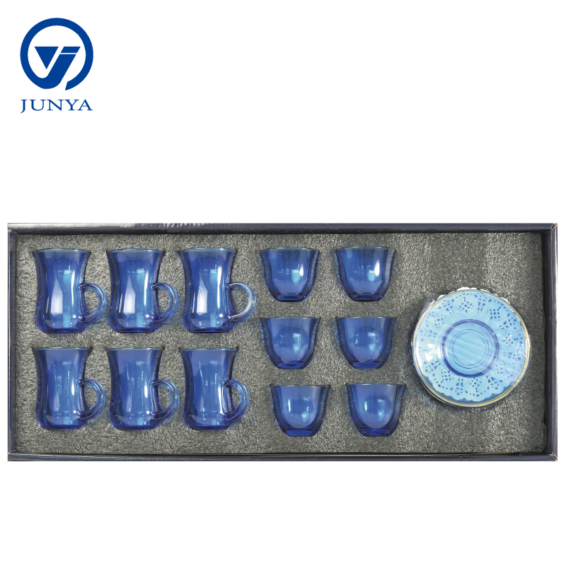 Modern Black Tea Mug Set Featuring Distinctive Glass Design