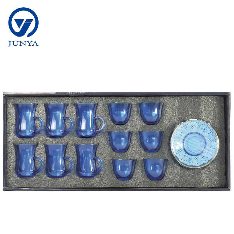 Modern Black Tea Mug Set Featuring Distinctive Glass Design