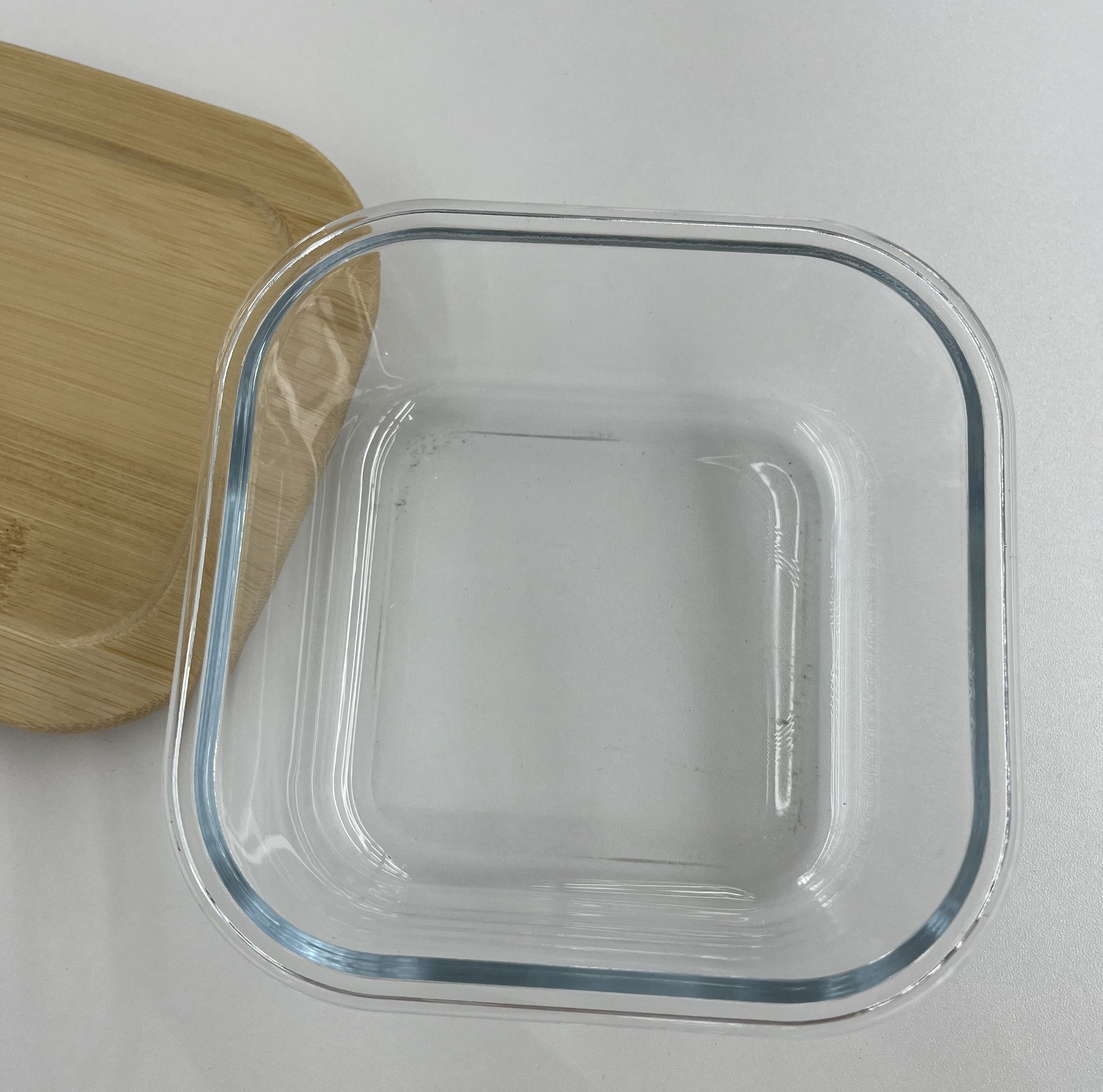 Square Glass Food Container with Bamboo Wood Lid Indentation