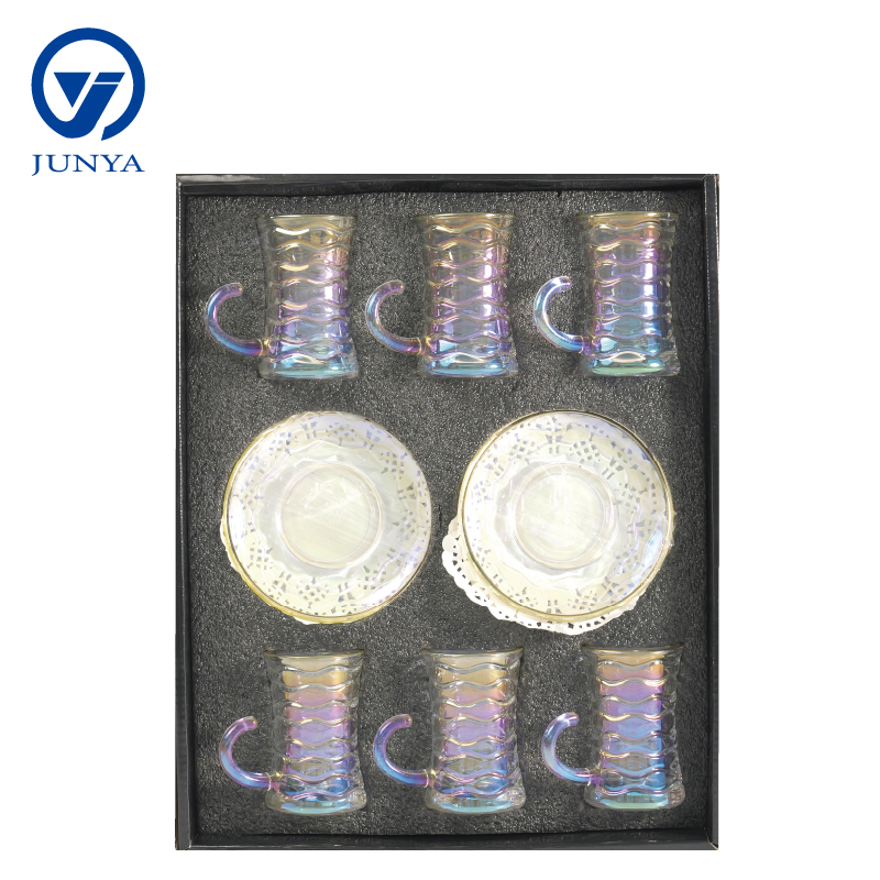 Modern Black Tea Mug Set Featuring Distinctive Glass Design