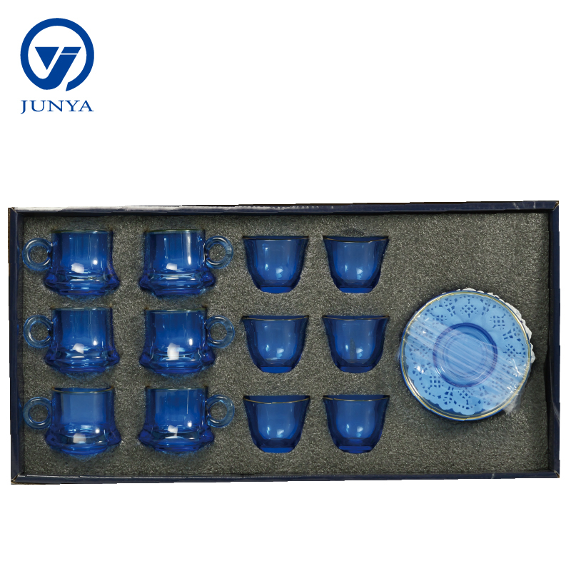 Modern Black Tea Mug Set Featuring Distinctive Glass Design