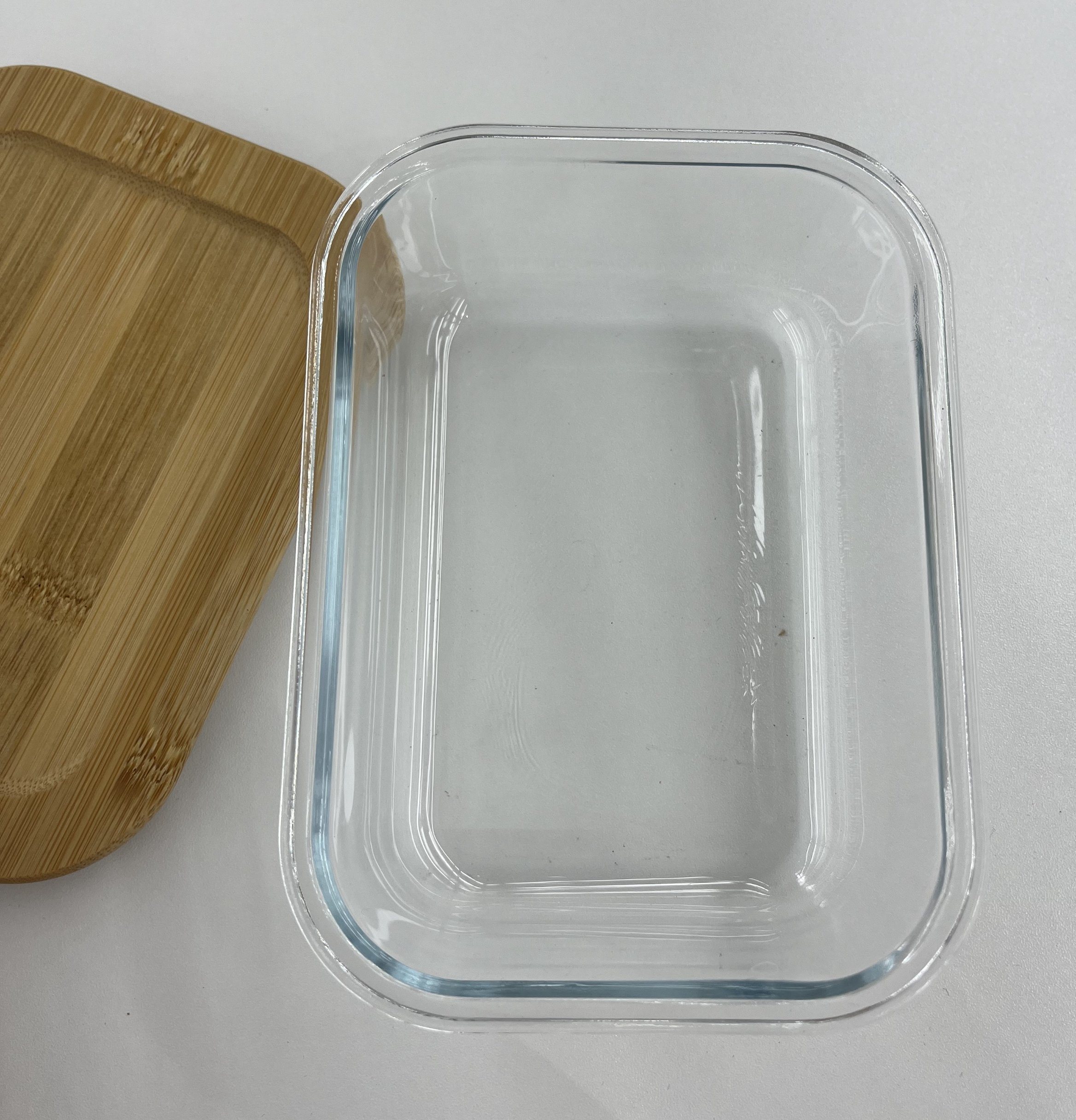 Rectangle Glass Food Container with Bamboo Wood Lid Indentation