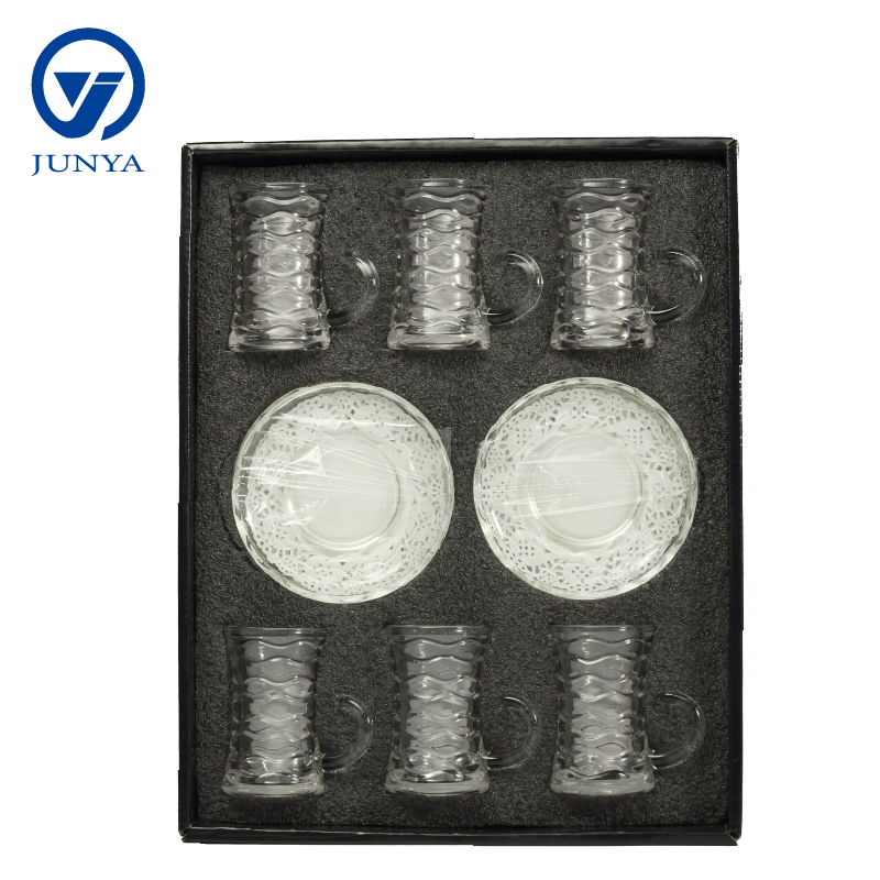 Modern Black Tea Mug Set Featuring Distinctive Glass Design