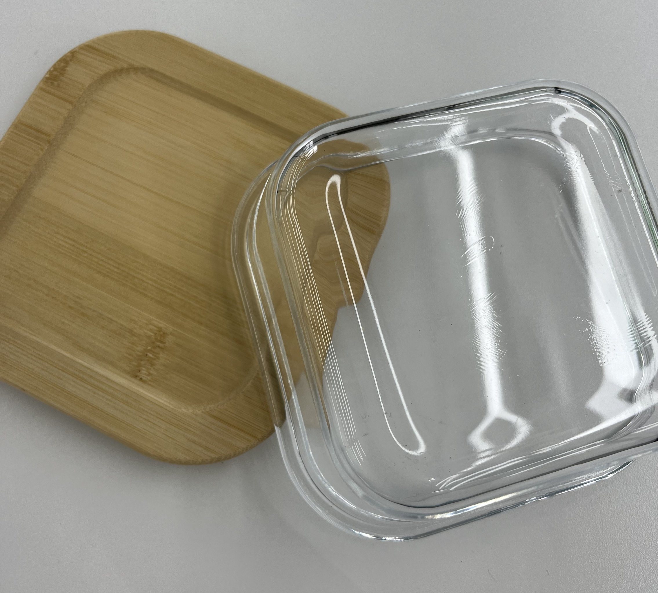 Square Glass Food Container with Bamboo Wood Lid Indentation