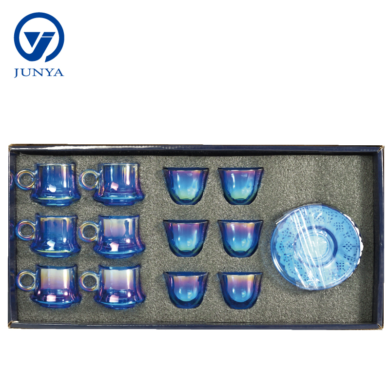 Modern Black Tea Mug Set Featuring Distinctive Glass Design