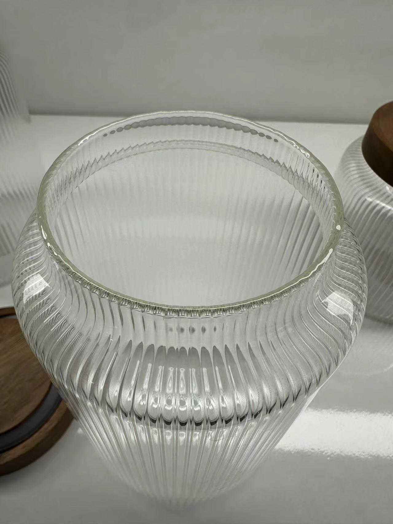 High-Borosilicate Glass Storage Jar with Bamboo Wood Lid Stripe Inside