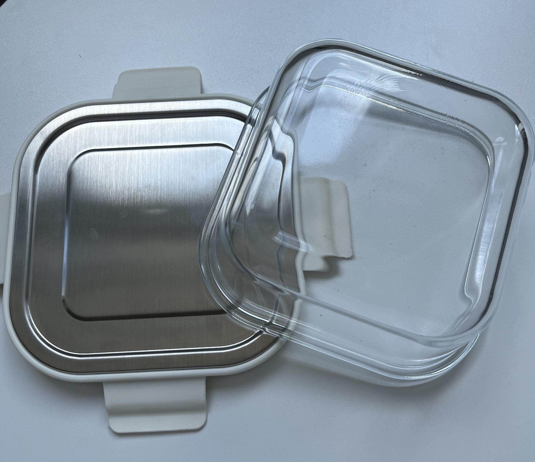Square Glass Food Container with Four Lock Plastic+Iron Lid